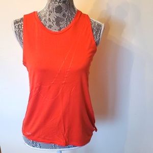 Women sports top